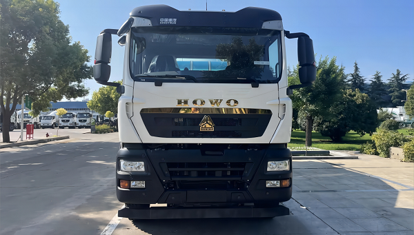 重汽&凌宇攪拌車(chē)交付客戶(hù)