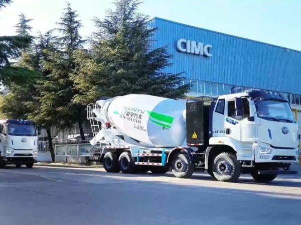 中集凌宇2025年喜迎開門紅，解放＆凌宇新能源攪拌車批量啟航赴華南大區(qū)！