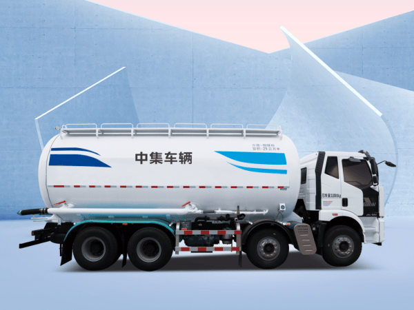 中集車輛粉罐家族實力登場，揭秘粉粒物料運輸車的"高效可靠"之道！