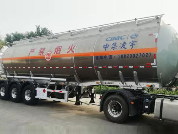 現(xiàn)場(chǎng)收獲多臺(tái)意向，中集凌宇高端液罐車(chē)遼寧受青睞