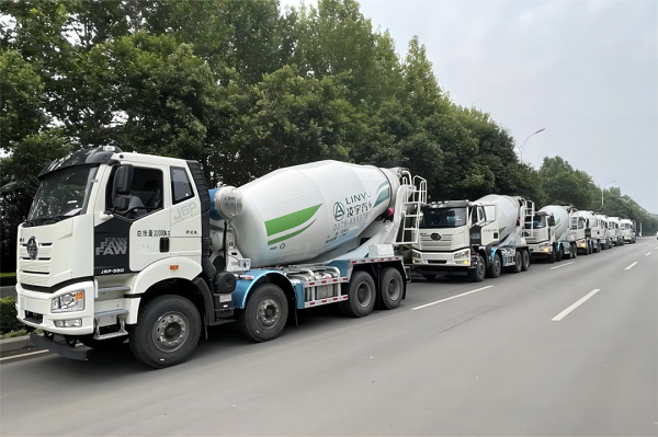 【重卡新聞】11月重卡銷7.3萬輛！意料之中的“拐點”出現(xiàn)！