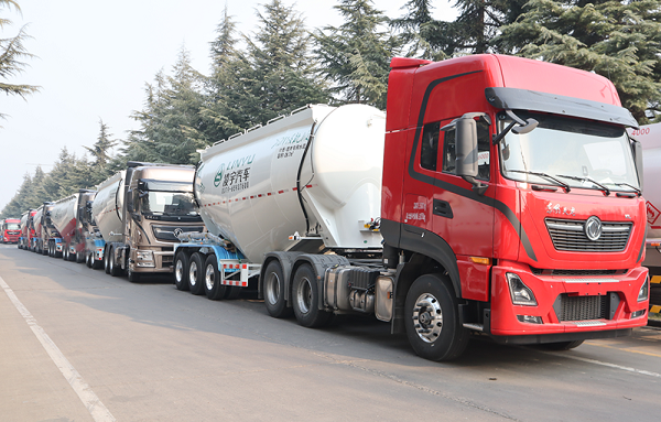 【重卡新聞】10月重卡銷8萬輛！“銀十“旺季收成可觀！