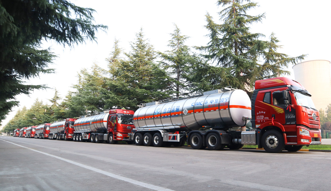 沖破疫情陰霾，中集凌宇不銹鋼液罐喜迎發(fā)車！