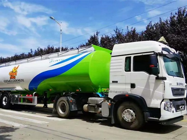 顏值實力雙在線，出口罐車很搶眼！