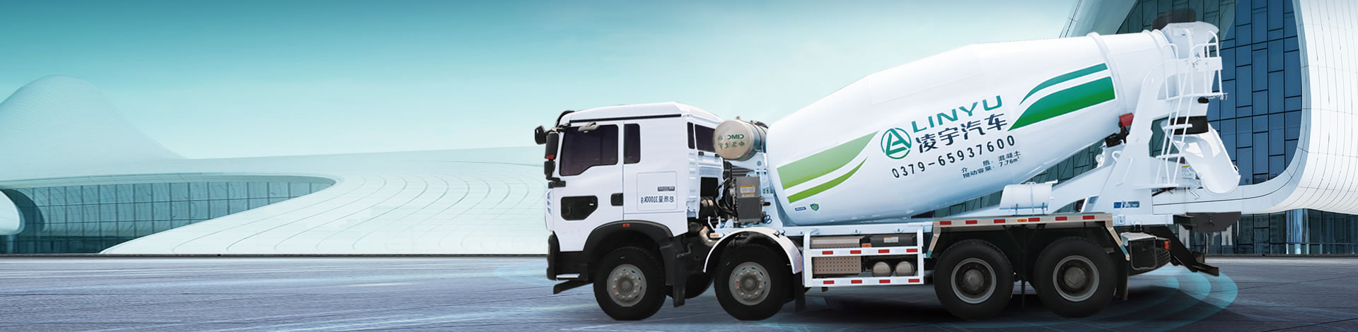 散裝飼料運(yùn)輸車(chē)